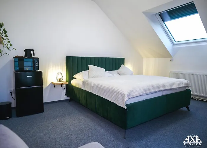 Axa 3* Hradec Králové